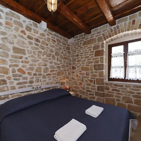 House Cirrus * Sukošan
