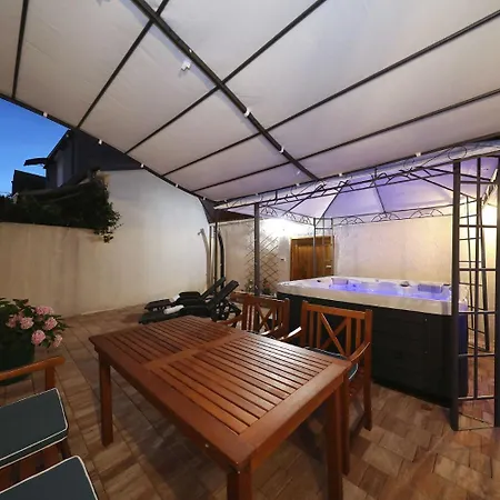 House Cirrus *