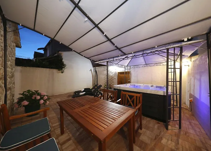 House Cirrus *