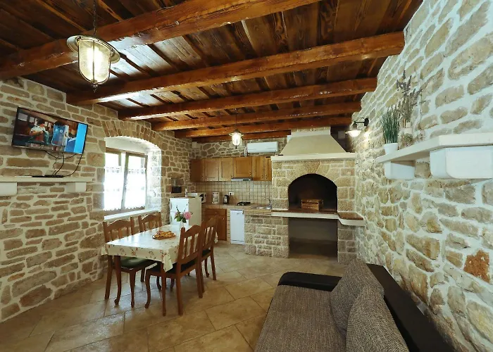 Vikendica House Cirrus *